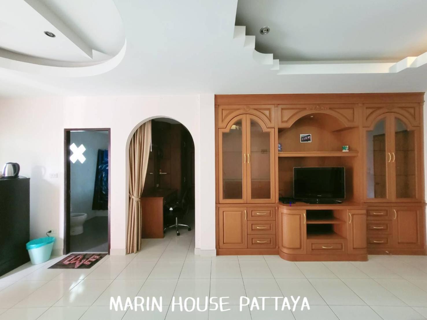 Marin House Pattaya Lägenhet Exteriör bild